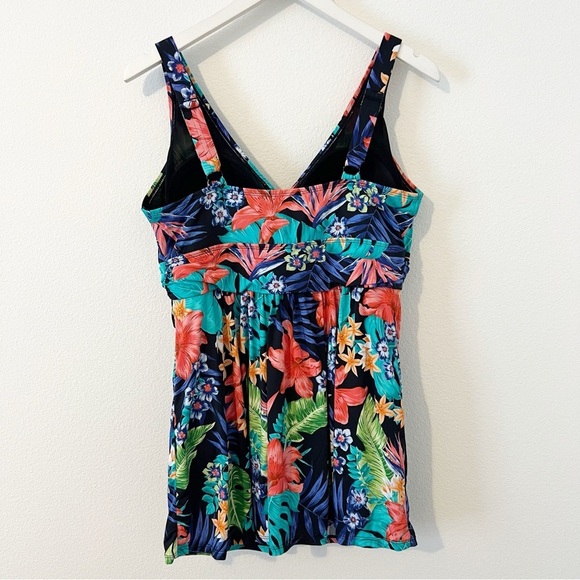 Swimsuits For All Tropical Floral One Piece - Picture 7 of 9